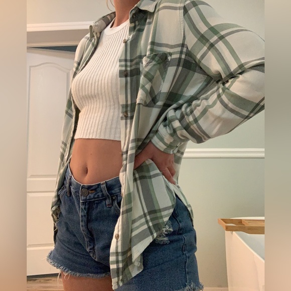 Green and white flannel - Picture 3 of 3